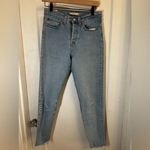 Levi’s wedgie straight leg jean